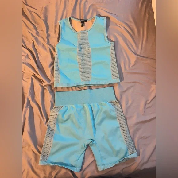 Trendy Blue Mesh Top and Shorts Set - Picture 3 of 5